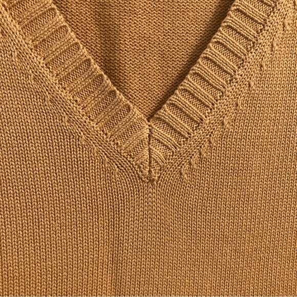 Khaki caramel Vneck sweater vest NWOT - Picture 4 of 8
